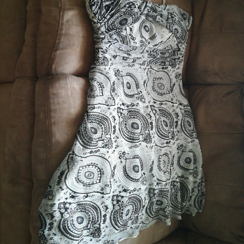 Sundress - Picture 2 of 2